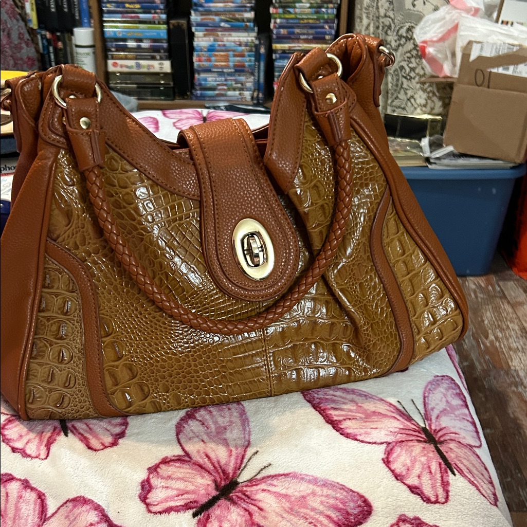 Elegant Brown Crocodile Pattern Handbag